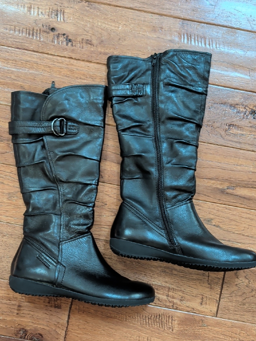 Josef Seibel Naly 23 Black Ruched Leather Boots with Buckle - Picture 2 of 9